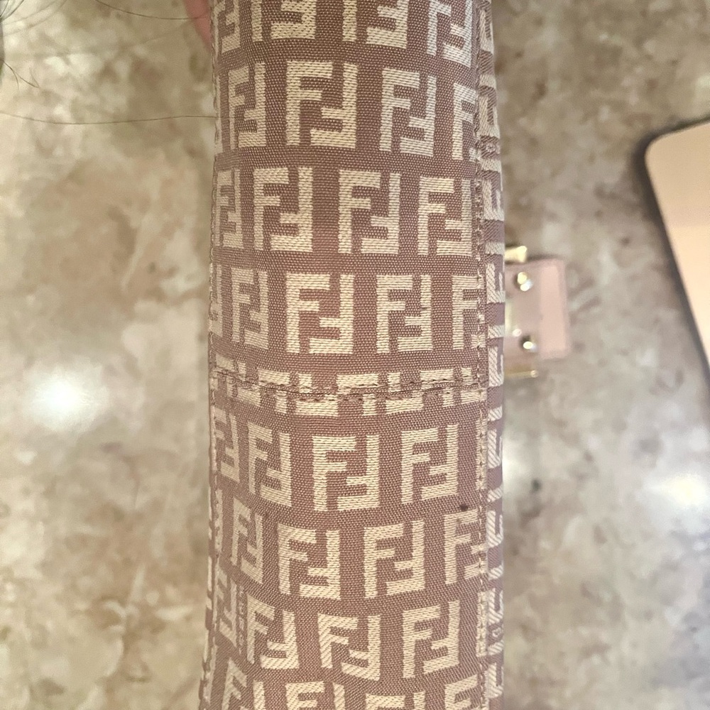 Fendi Pink and Tan Shoulder Bag with Iconic Monogram - Picture 6 of 9